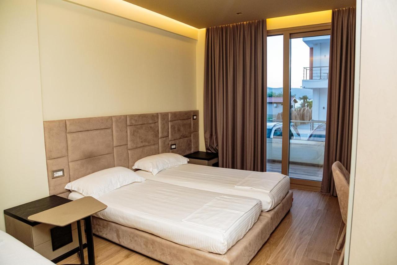 Vogue Boutique Hotel Avlonya Dış mekan fotoğraf